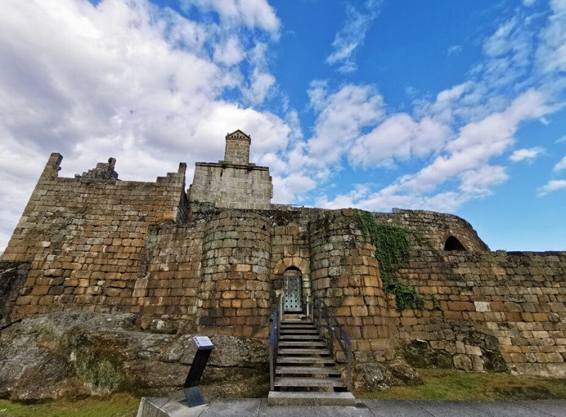 El Castillo de los Sarmiento